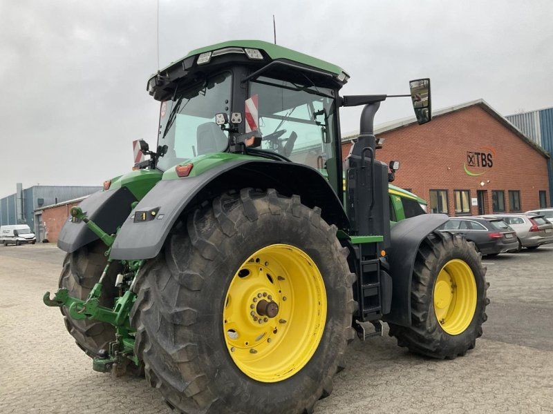 John Deere 7R 310