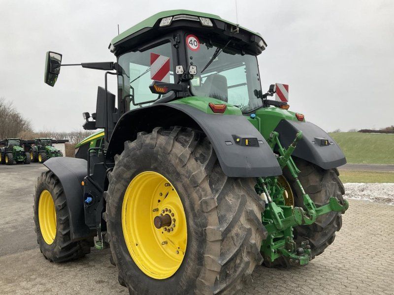 John Deere 7R 310