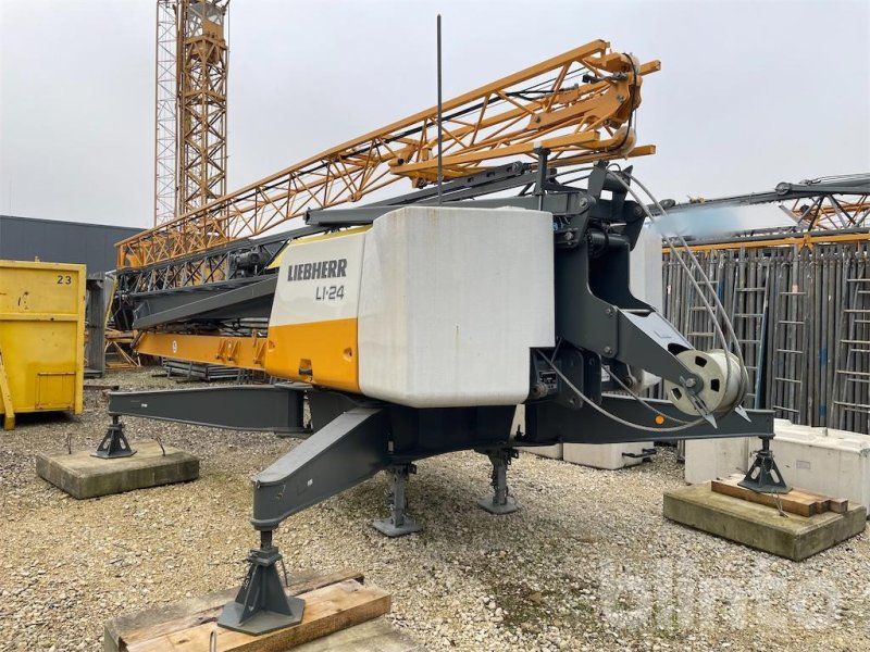 Liebherr L1-24