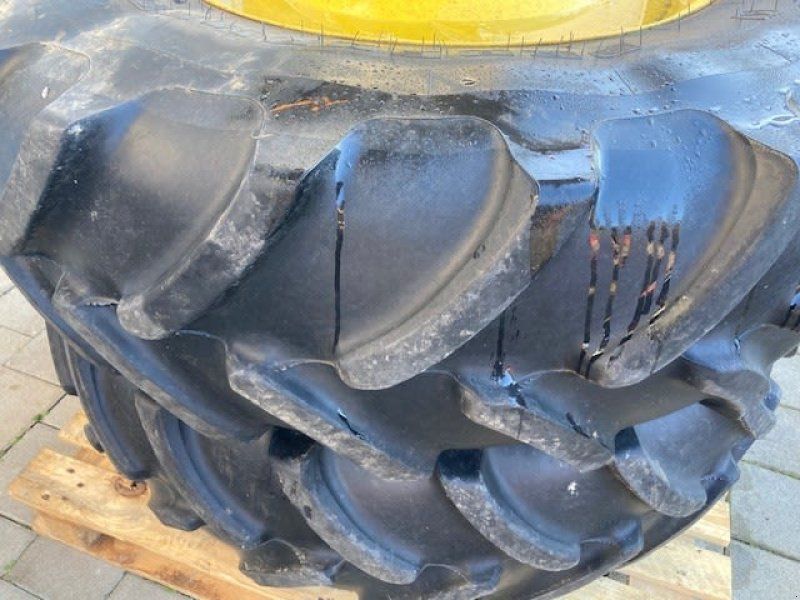 Firestone 380/85 R28