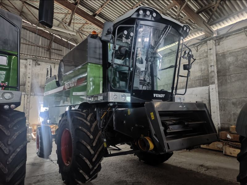 Fendt Corus 518 Gen 1 mit Schneidwerk FF 18' 5,40 m + Ziegler