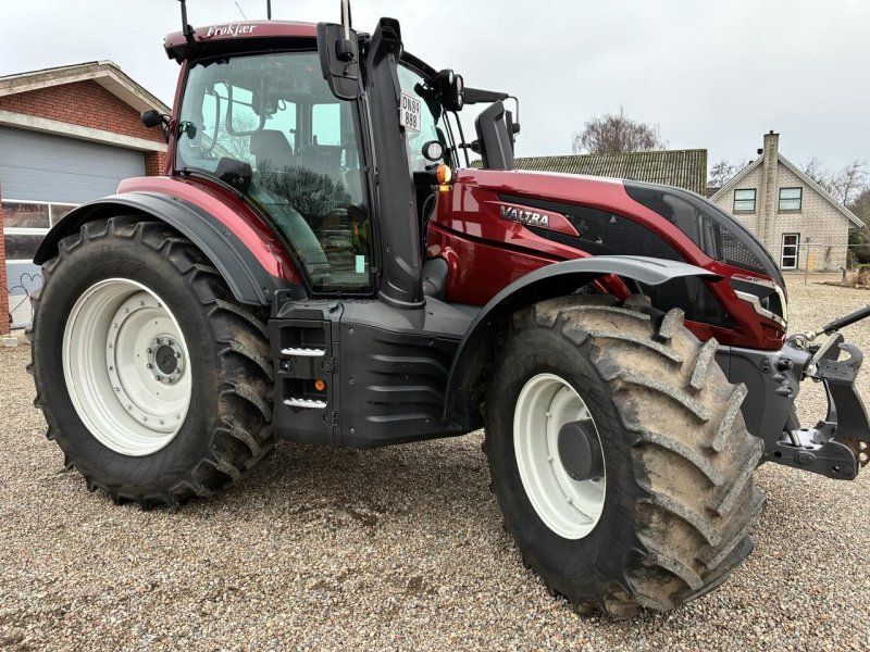 Valtra T 235 DIREKT