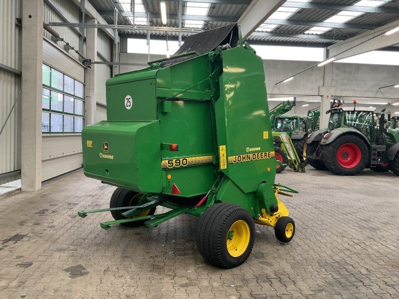 John Deere 590
