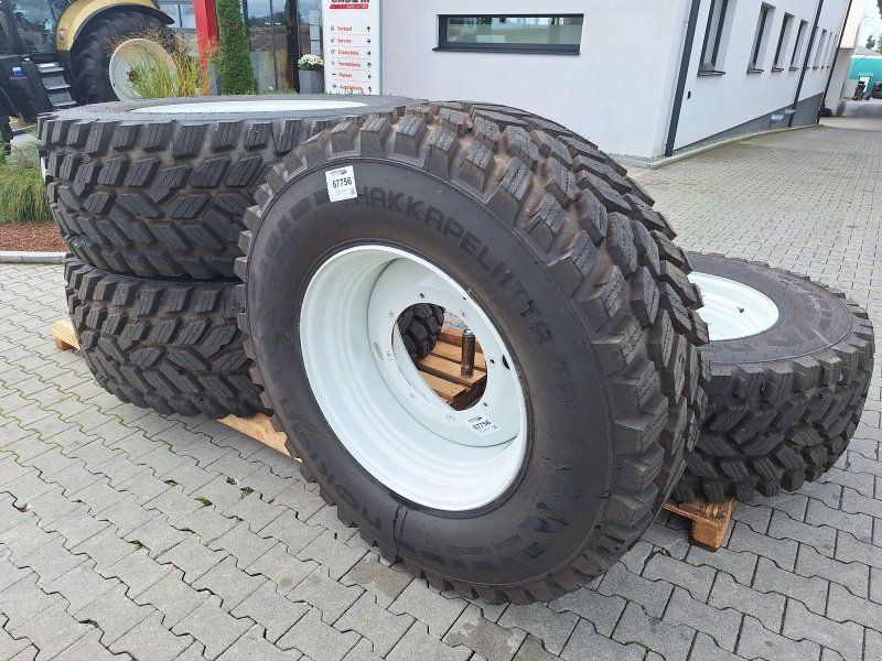 Nokian 650/65R42+540/65R30