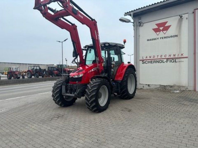 Massey Ferguson 5611 Dyna 4