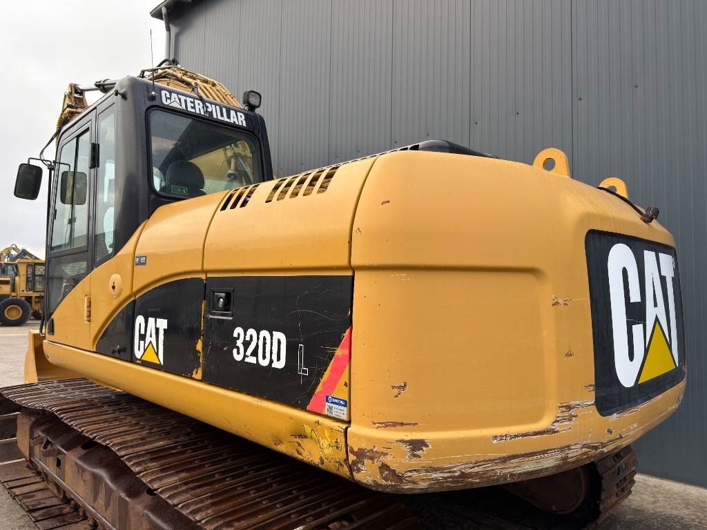 CAT 320D L