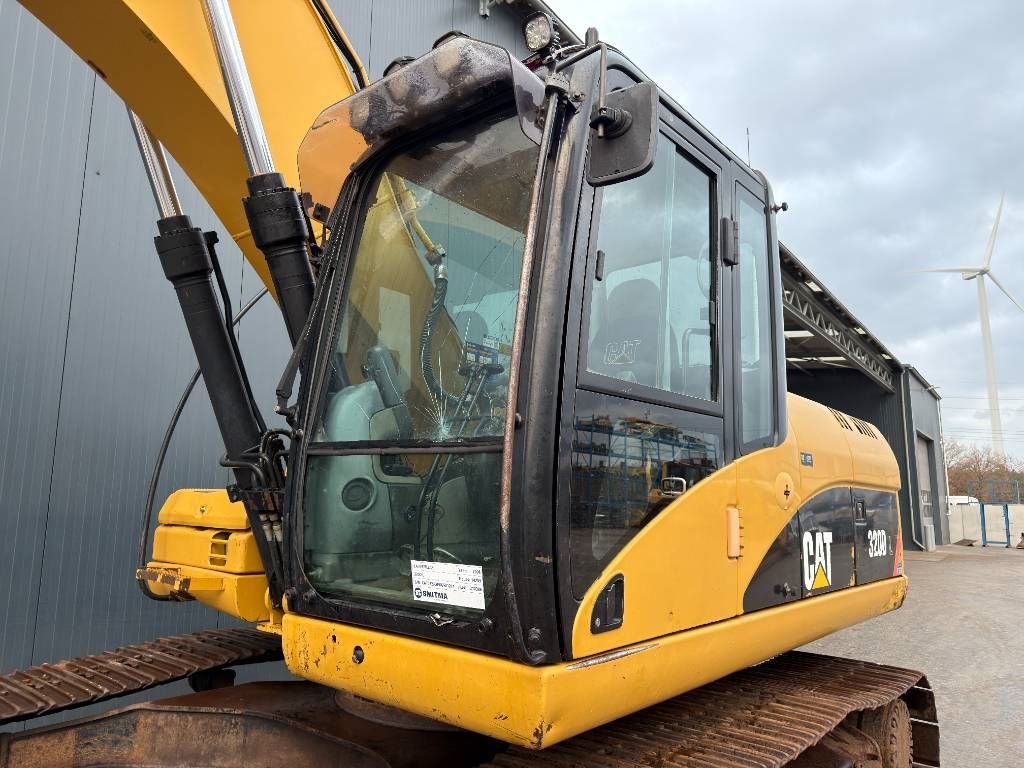 CAT 320D L