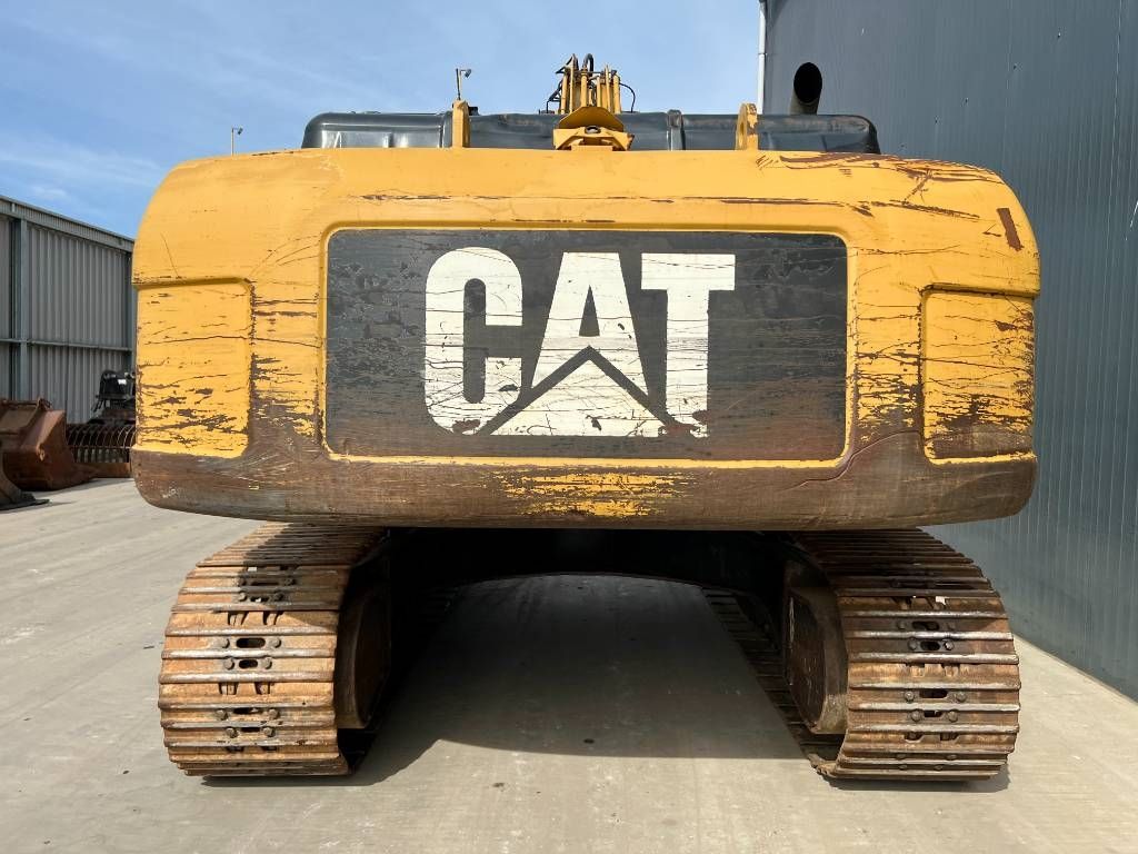 CAT 329D LN