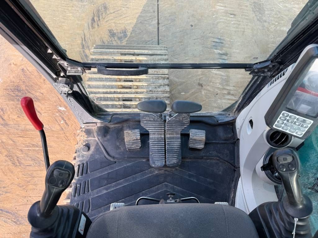 Kobelco SK350LC-9 - Hammer Lines / Quick Coupler