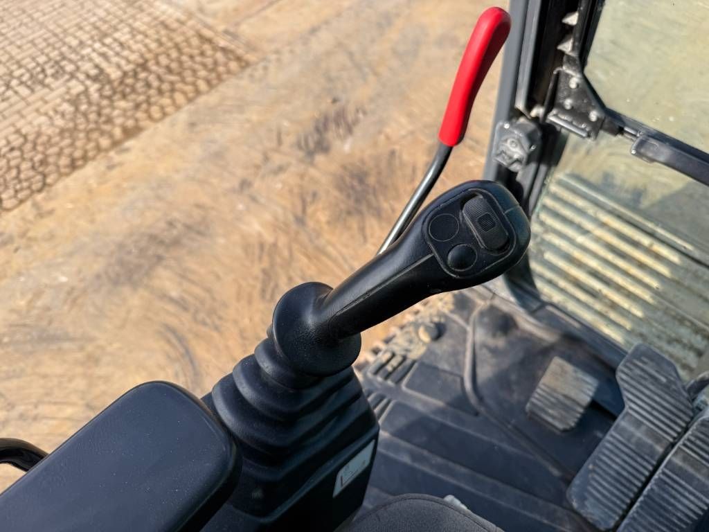 Kobelco SK350LC-9 - Hammer Lines / Quick Coupler