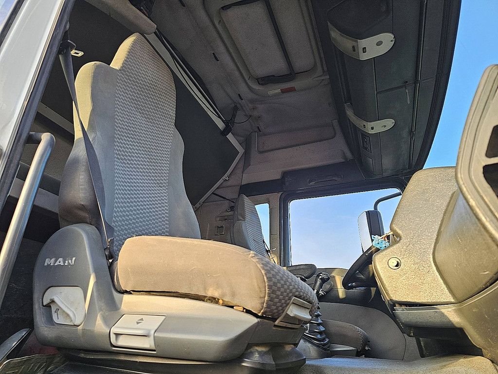 M.A.N. 33.480 TGA 6x6 full steel