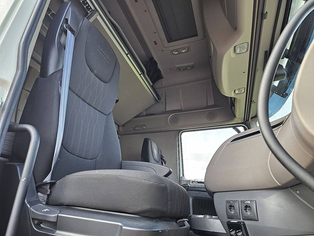 DAF XF 480 ssc skirts