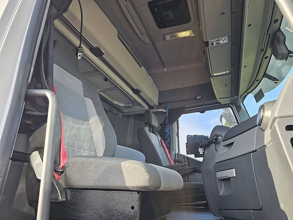 RENAULT T 440 skirts night airco