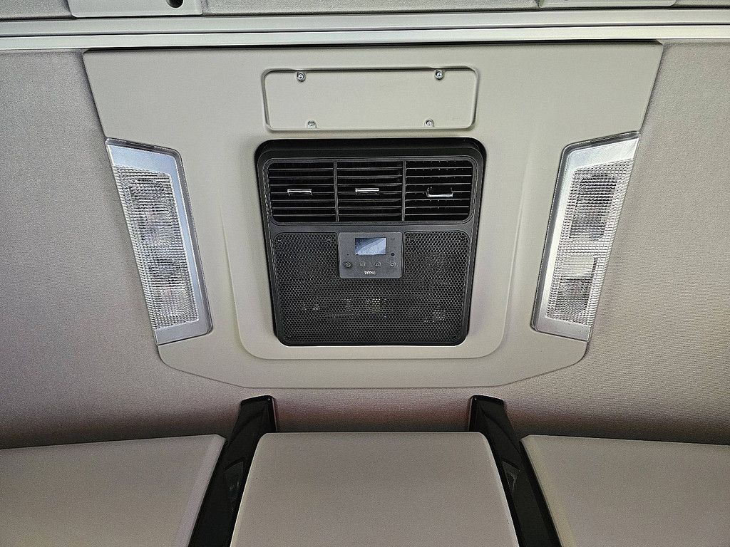 RENAULT T 440 skirts night airco