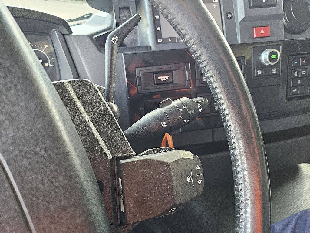 RENAULT T 440 skirts night airco