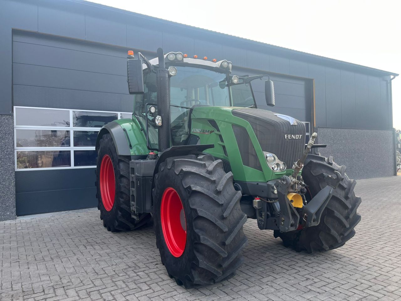 Fendt 824 scr profi met gps