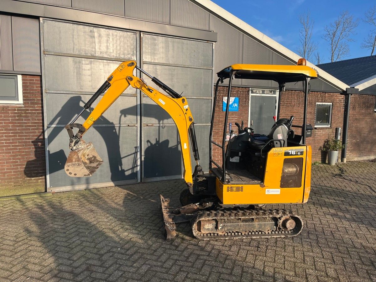 JCB 16C-1 minigraver