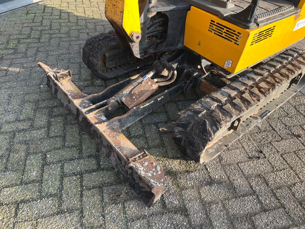 JCB 16C-1 minigraver