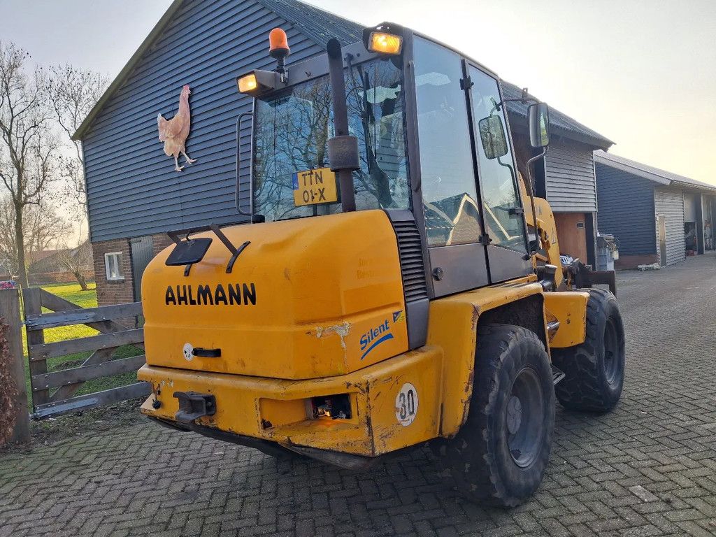 Ahlmann AZ85 shovel wiellader met lepels