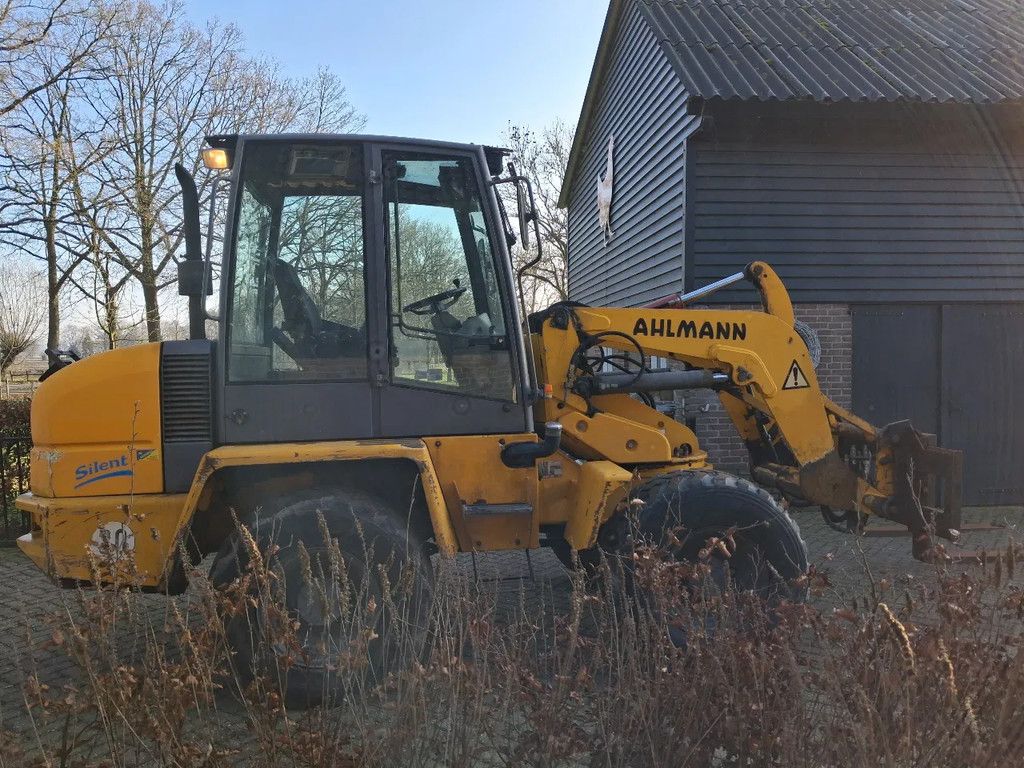 Ahlmann AZ85 shovel wiellader met lepels