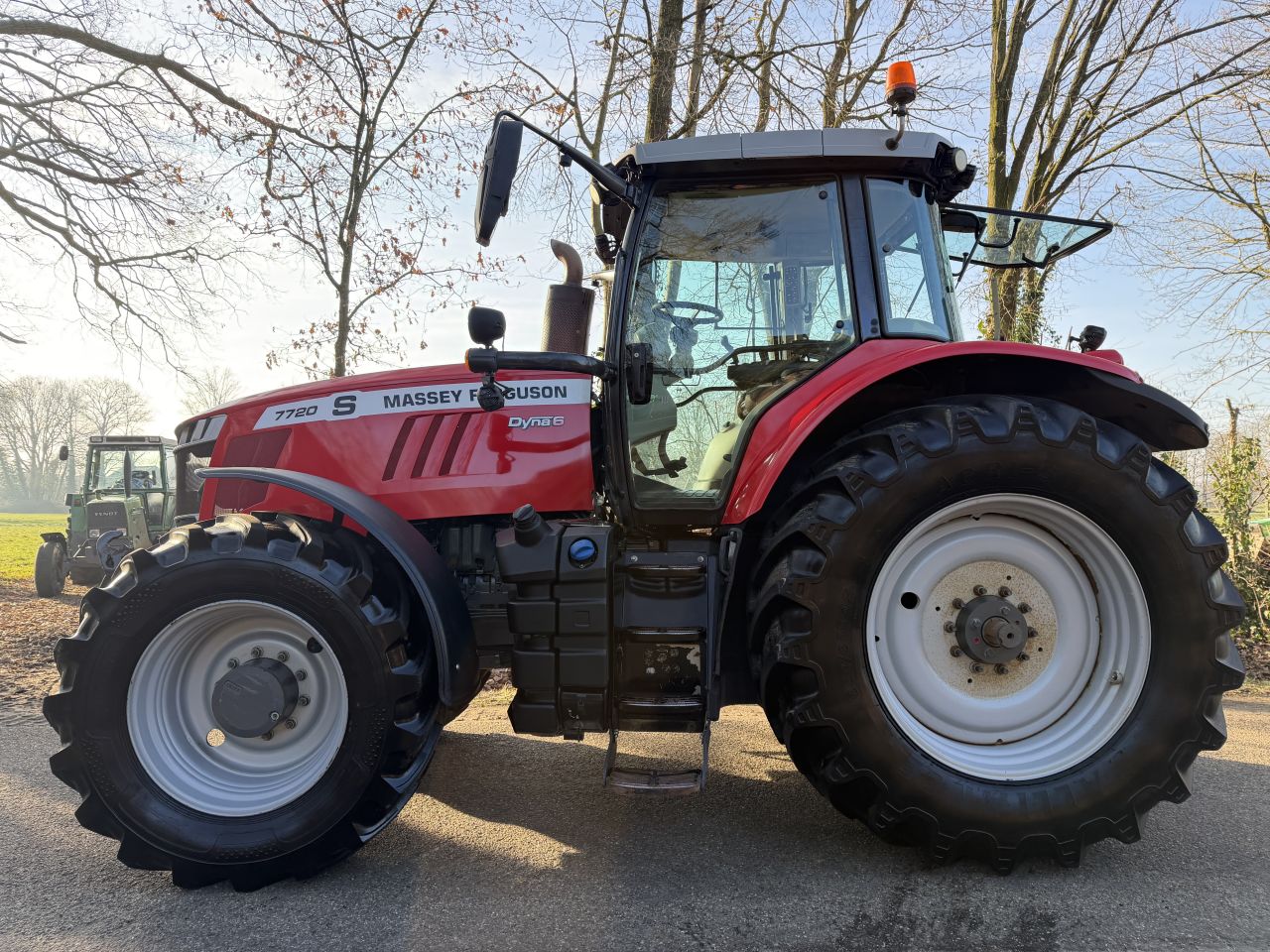 Massey Ferguson 7720S Dyna 6