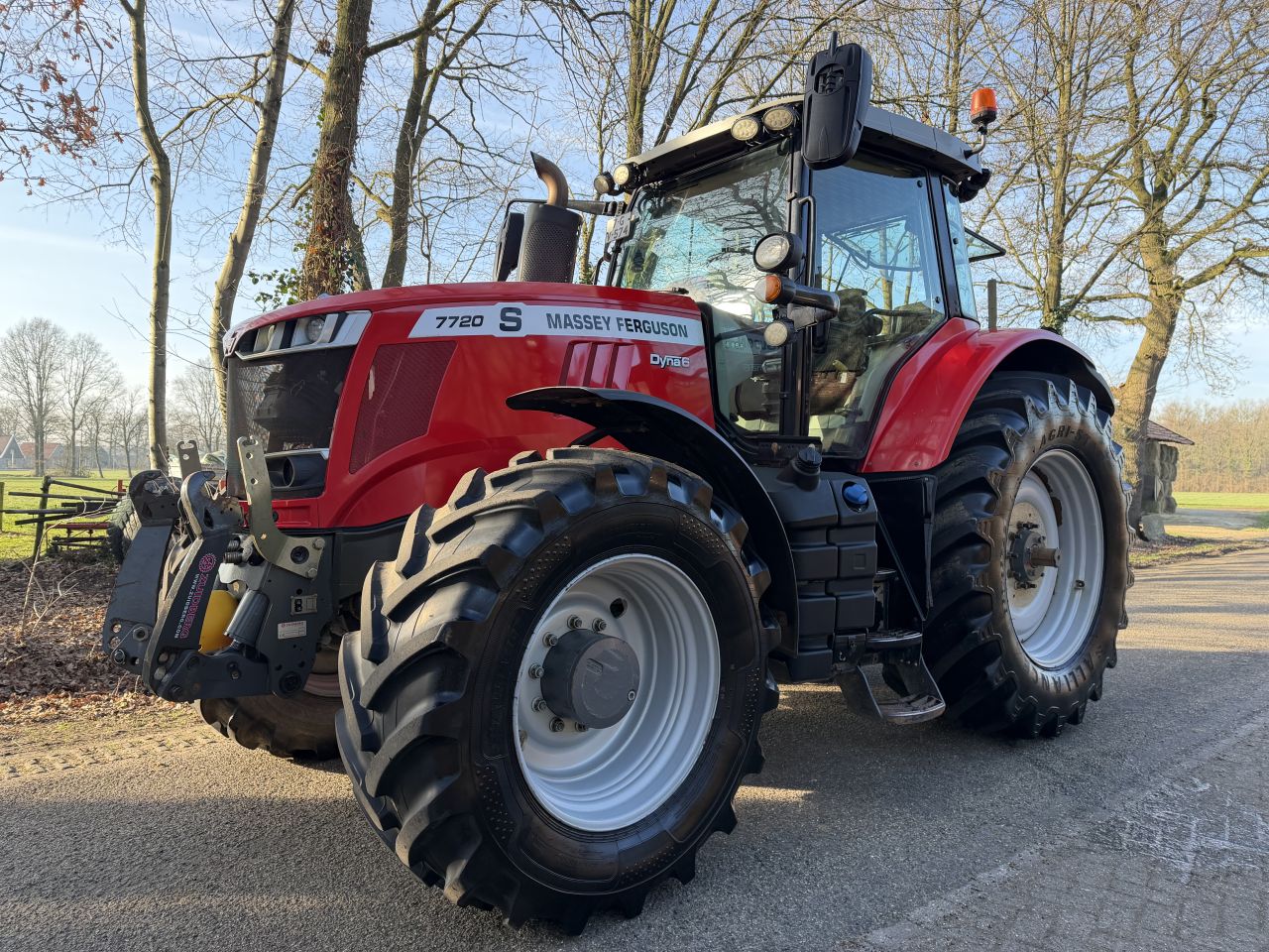 Massey Ferguson 7720S Dyna 6