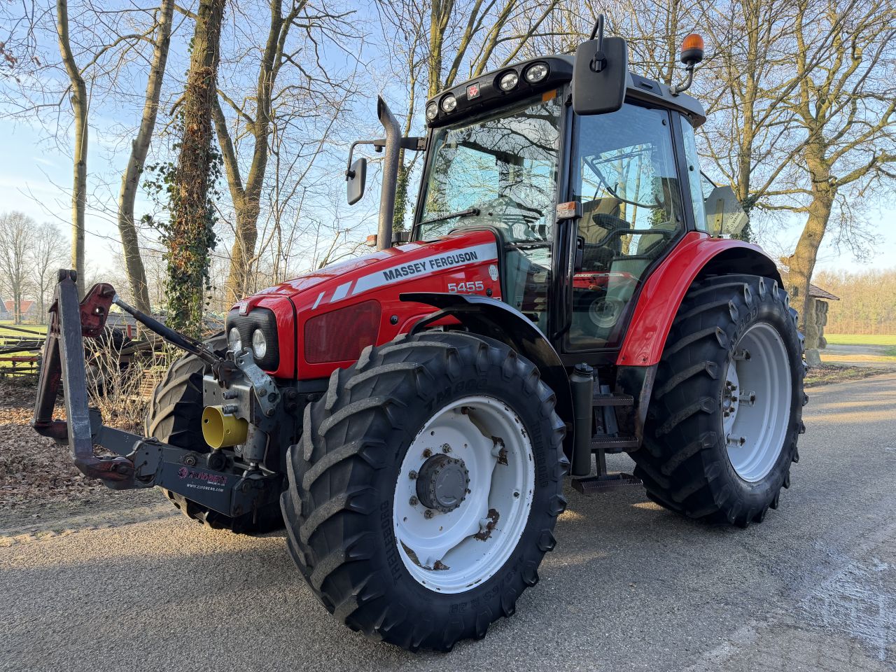 Massey Ferguson 5455 Dyna 4