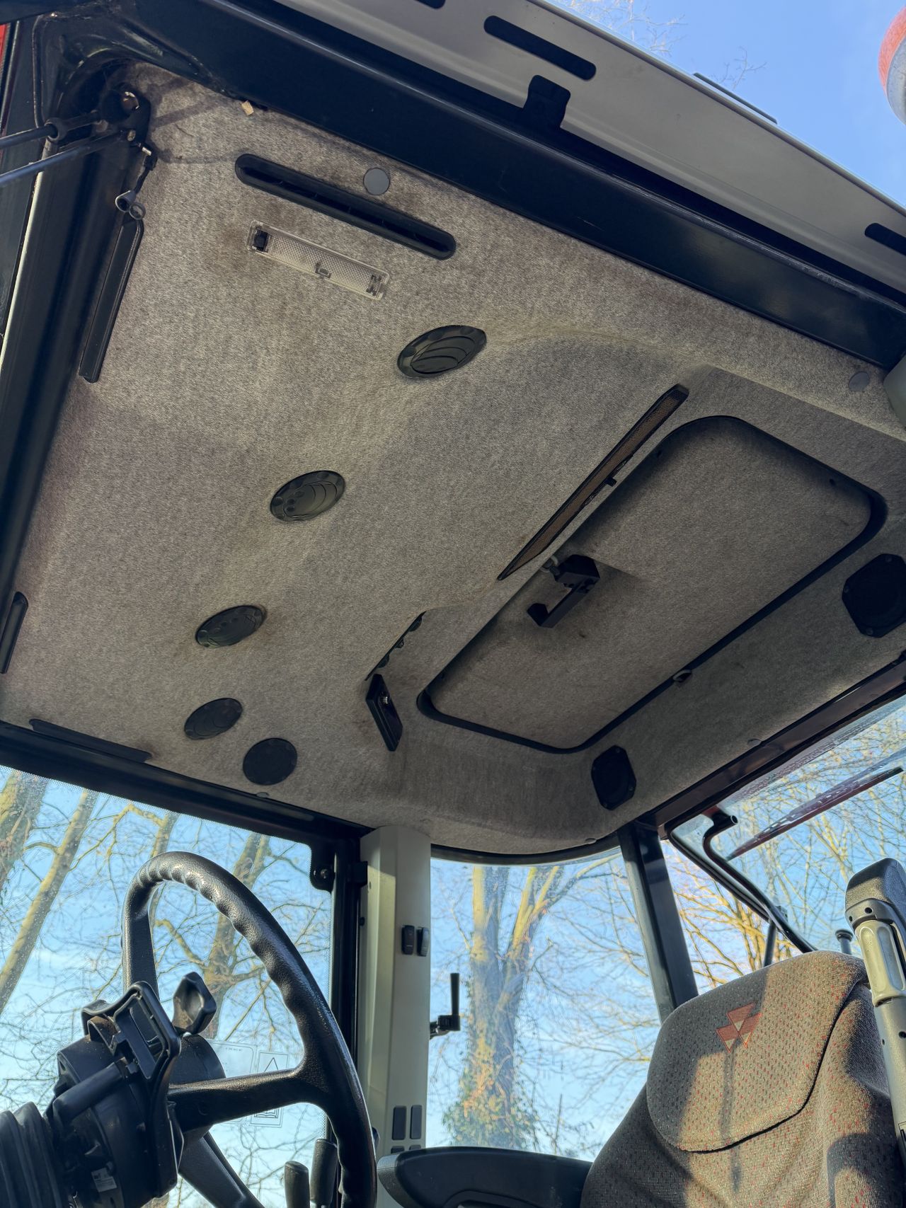 Massey Ferguson 5455 Dyna 4