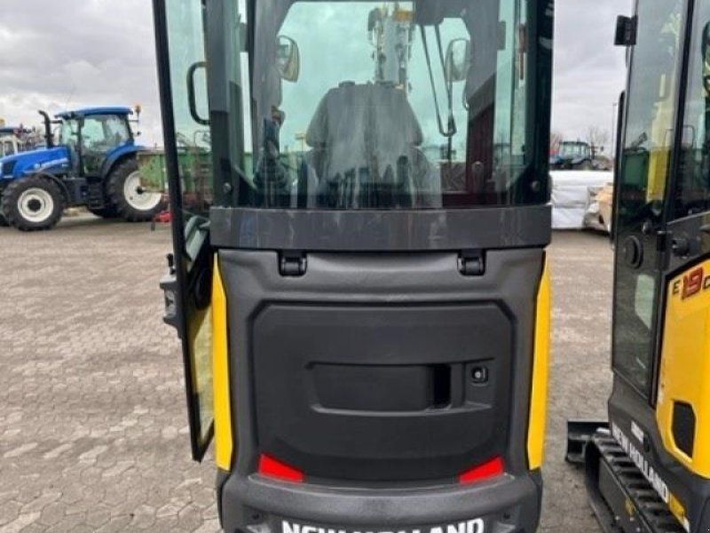 New Holland E19D CAB AG
