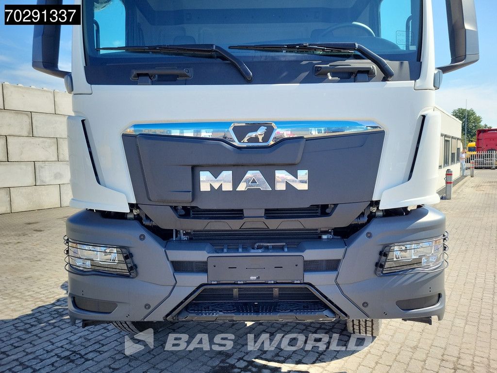 MAN TGS 41.400 8X4 New! Steelsuspension Big-Axle Manual Euro 2