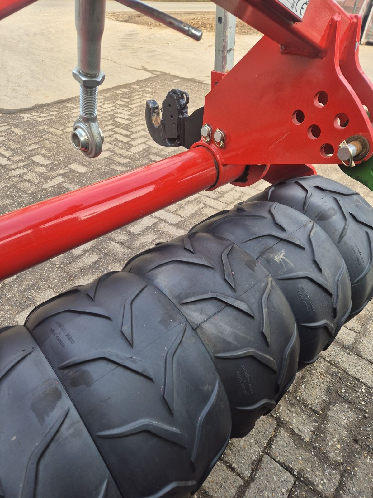 VSS DR 1500 bandenpakker frontpakker