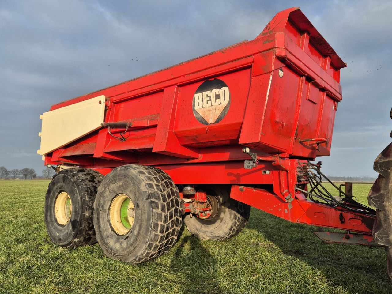 Beco Gigant 180 gronddumper kipper dumper