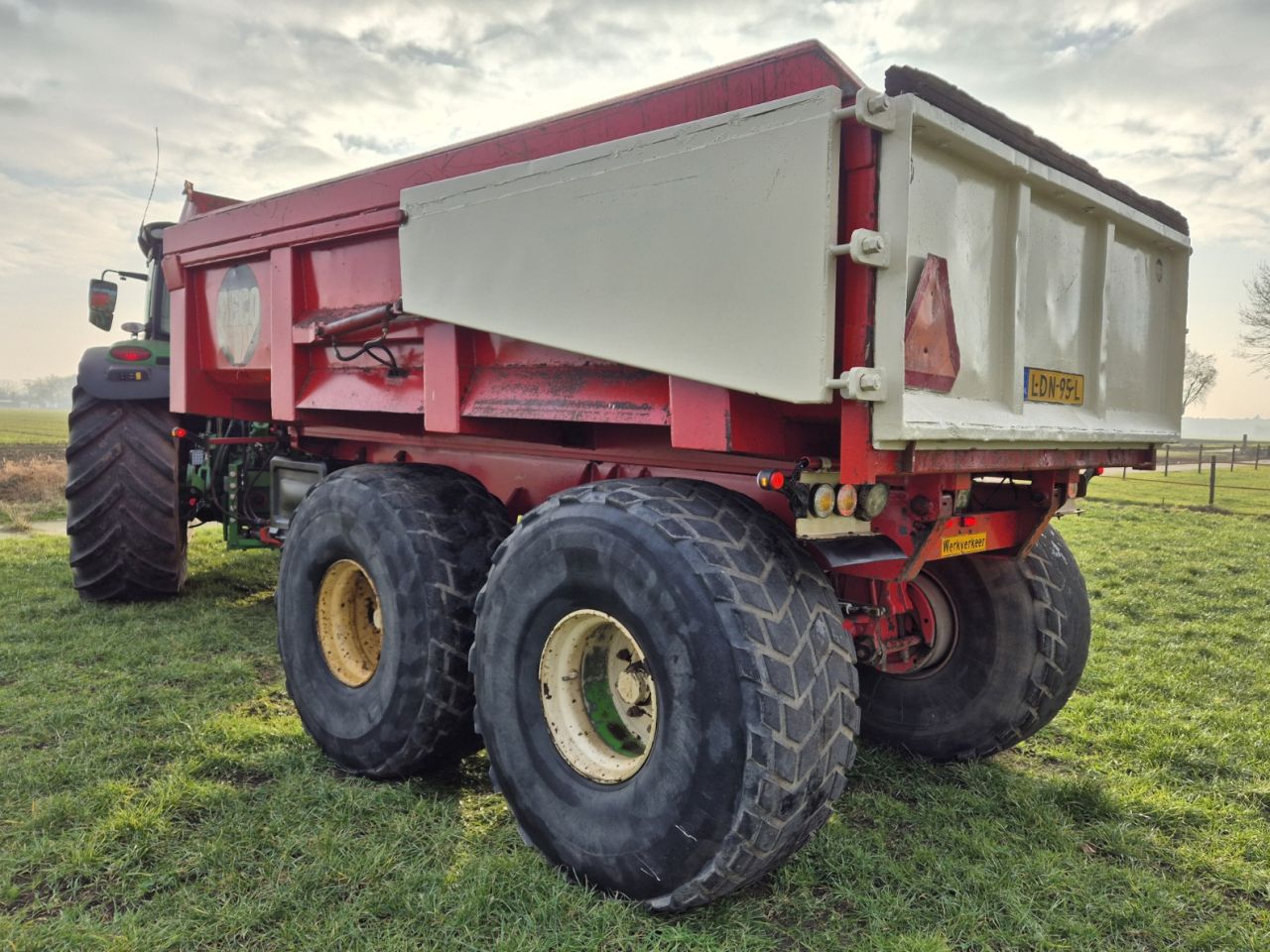 Beco Gigant 180 gronddumper kipper dumper