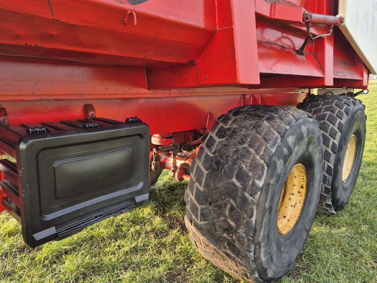 Beco Gigant 180 gronddumper kipper dumper