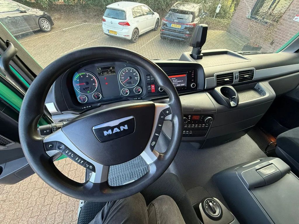 MAN TGS 26.400 7.8M Koffer Stuuras 2500KG LBW AHK APK 10/2026 NL Truck