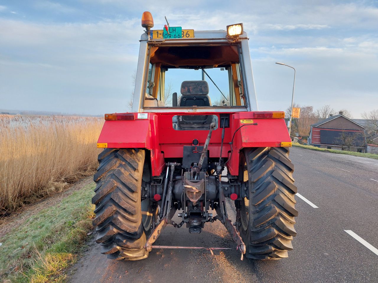 Massey Ferguson 675