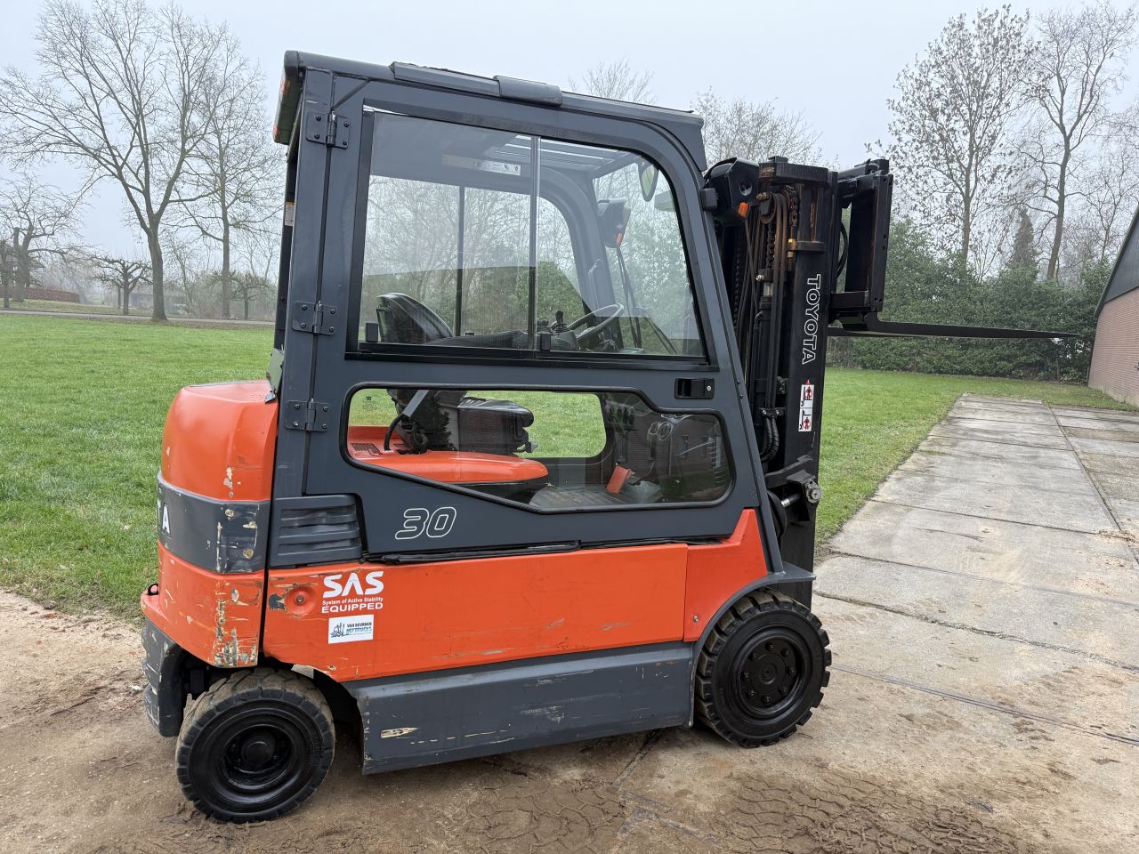 Toyota 3000KG elektrisch triplex Freelift Sideshift 4000uur