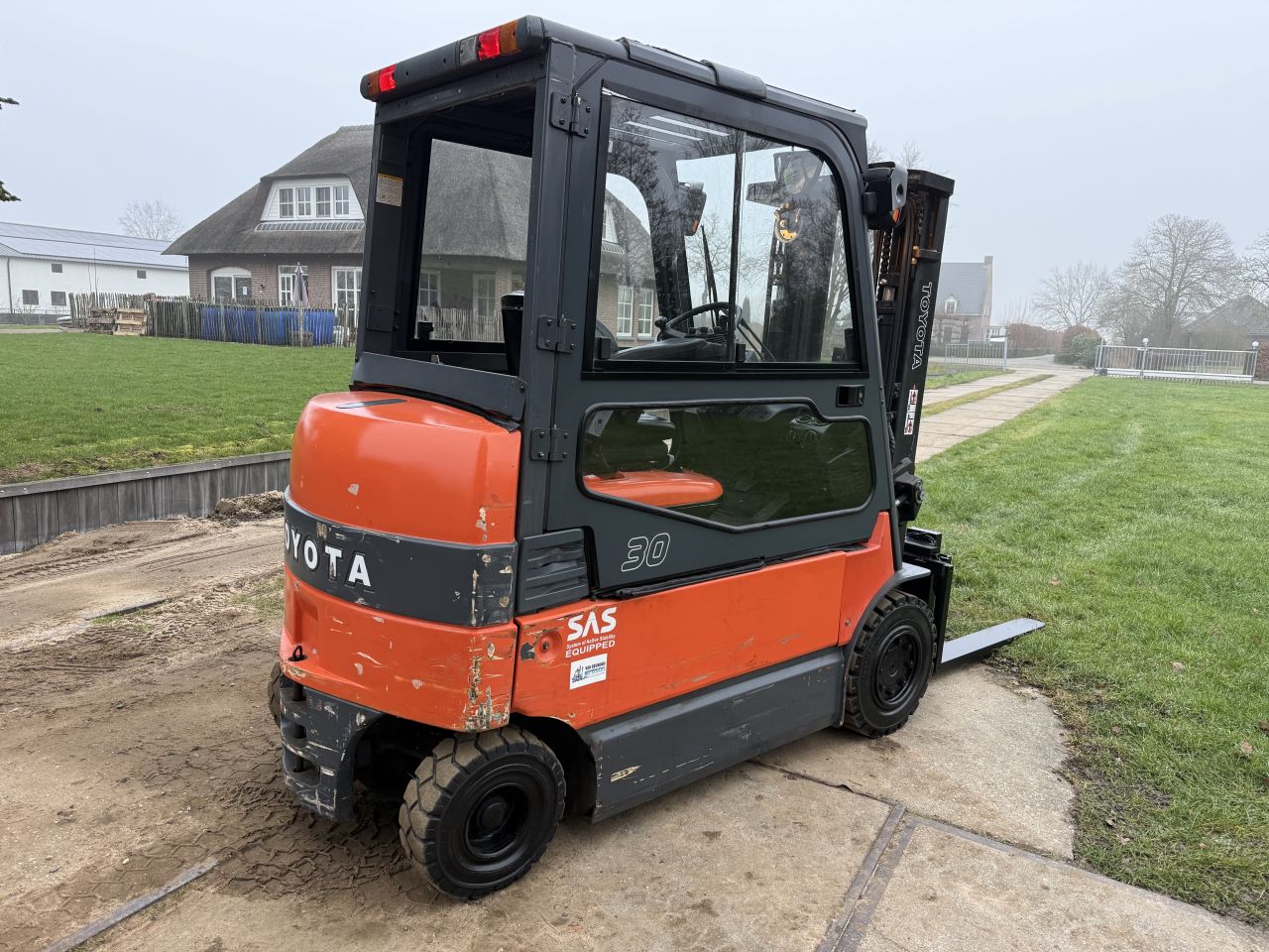 Toyota 3000KG elektrisch triplex Freelift Sideshift 4000uur