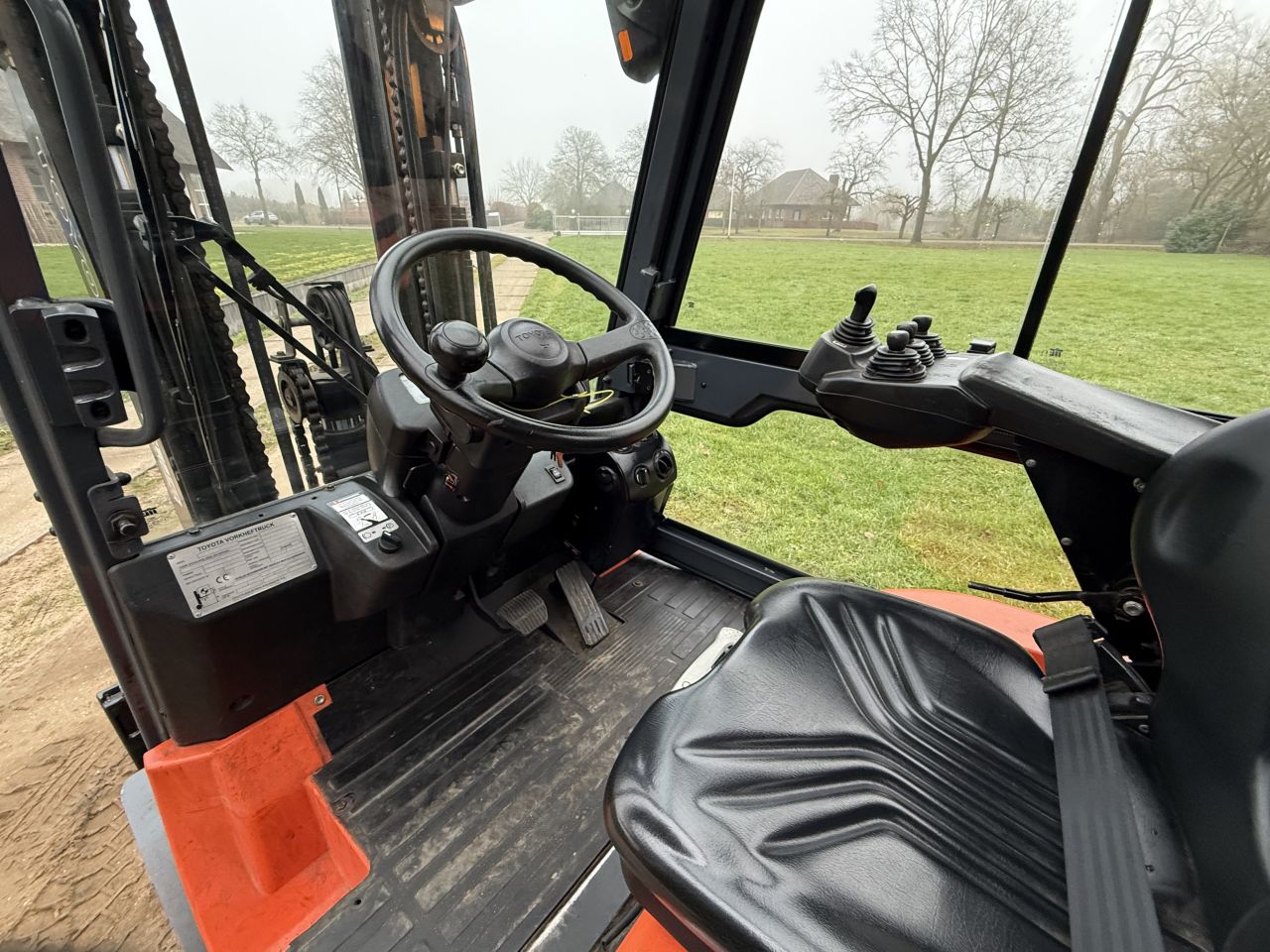 Toyota 3000KG elektrisch triplex Freelift Sideshift 4000uur