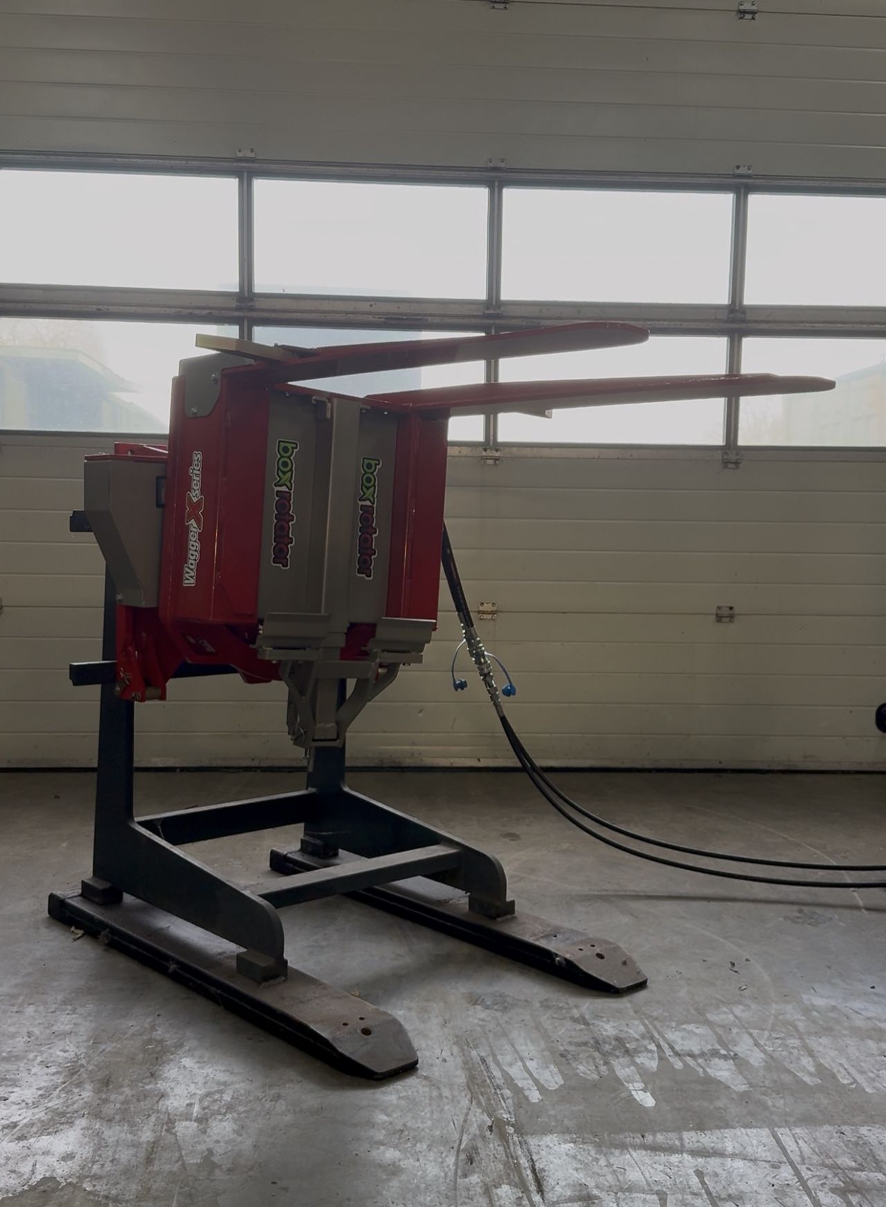 Nieuw ! 5x kistenkantelaar met topklem en zijgeleiders