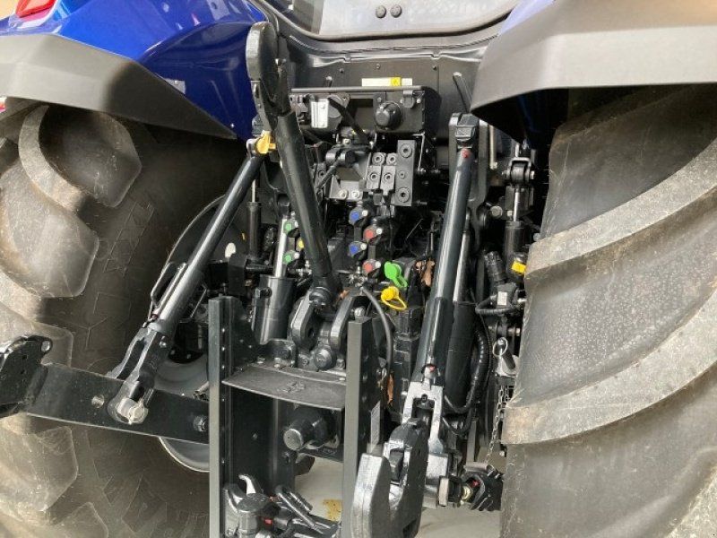 New Holland T7.300 AC Gen