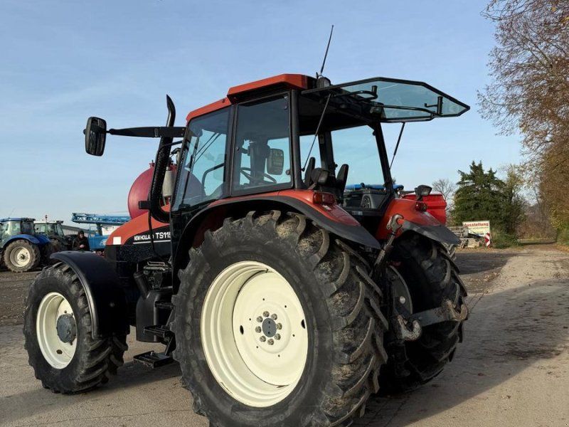 New Holland TS.115