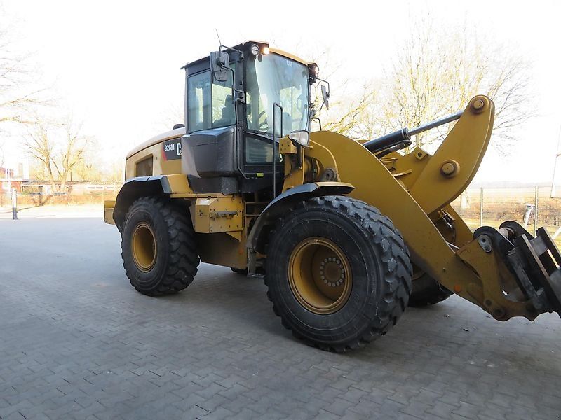 Caterpillar CAT 926M mit SW+ (Schaufel+Palettengabel), !!! ERST 2200 Stunden