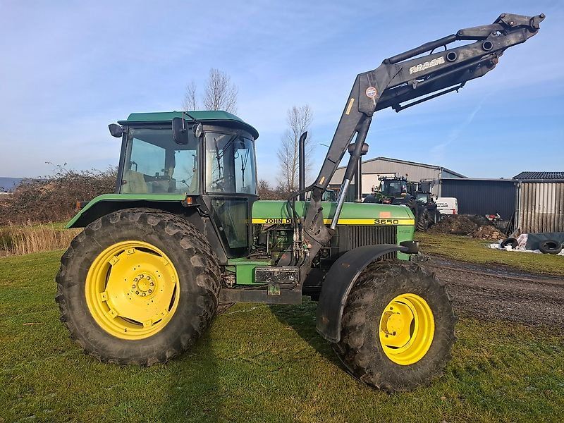 John Deere 3650