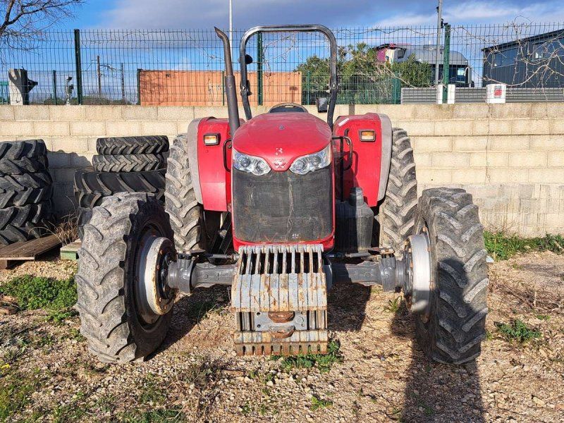 Massey Ferguson 4709