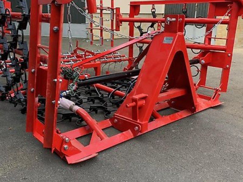 ZAGRODA Wiesenschleppe 4,00 m breit mit Striegel