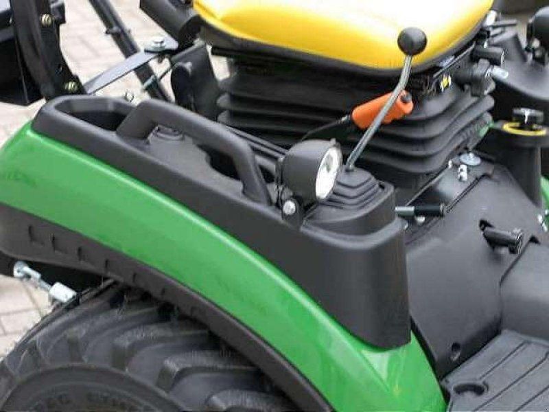 John Deere 1026R