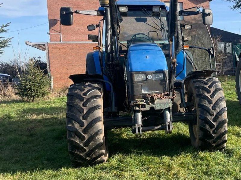 New Holland TS 115