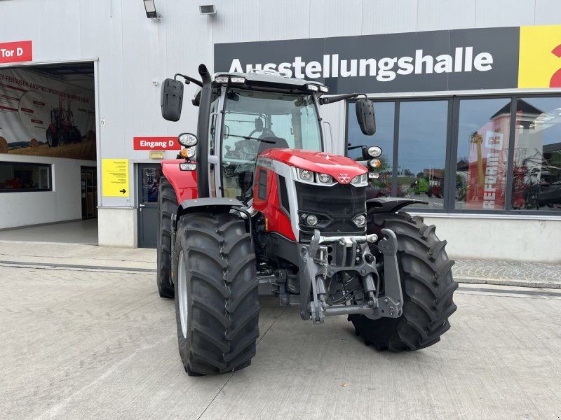 Massey Ferguson 6S.135 Dyna-6 Efficient