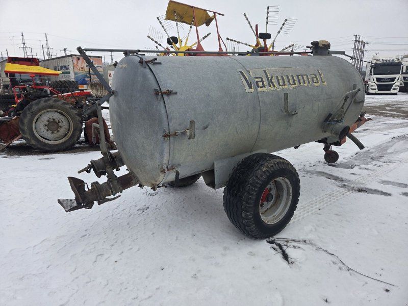 Vakuumat 4000l